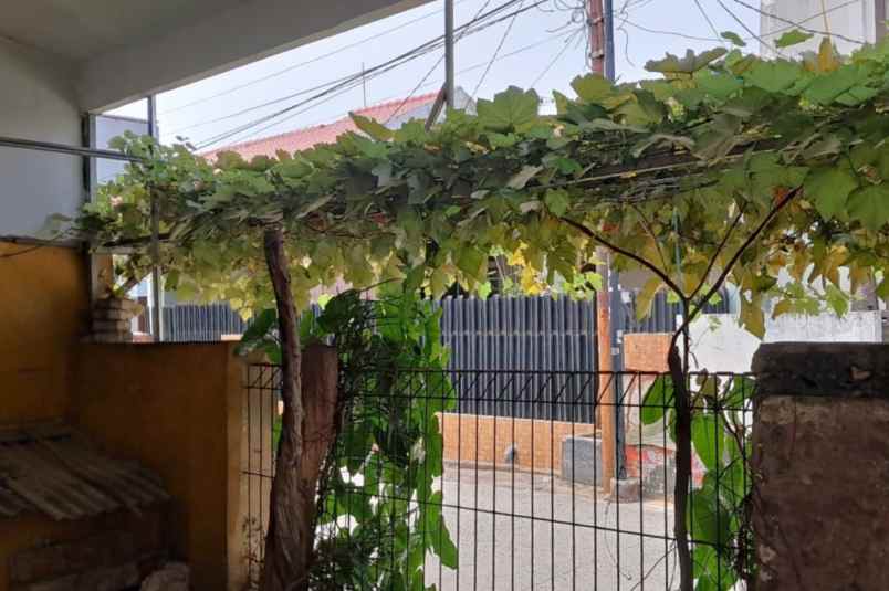 rumah perumahan inkoppol jakasampurna bekasi barat