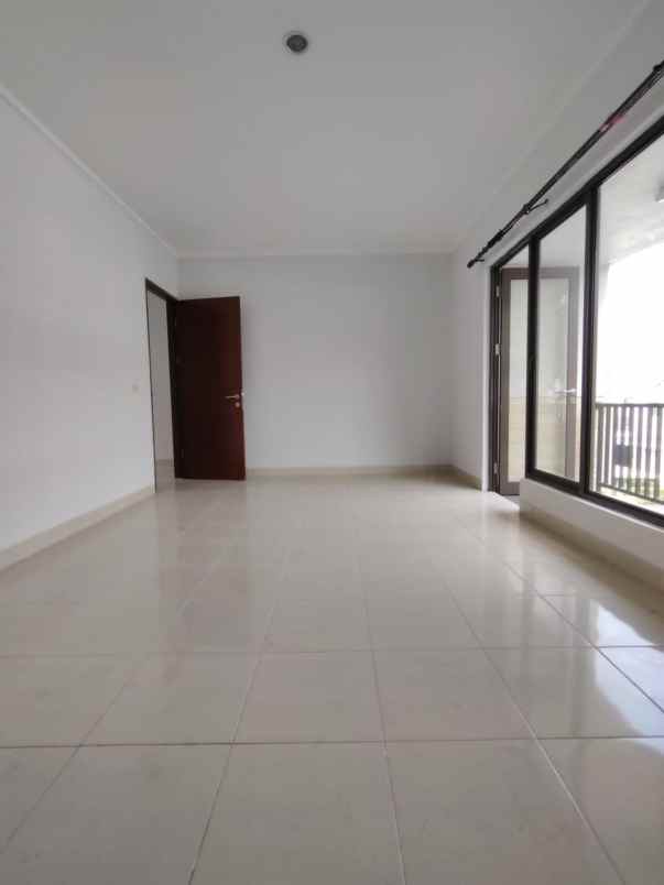 rumah second dalam komplek perumahan di ciracas jaktim