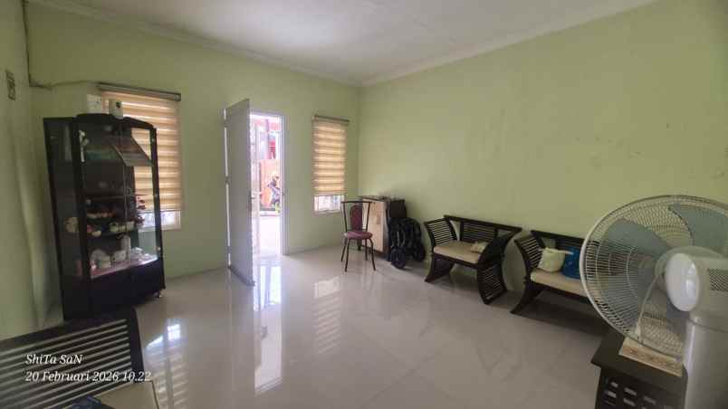 rumah second dengan tanah luas di pancoran mas depok