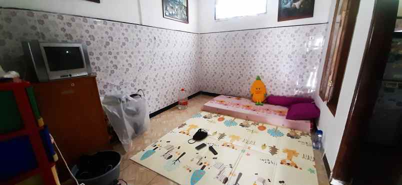 rumah semi furnished di jatihandap bandung