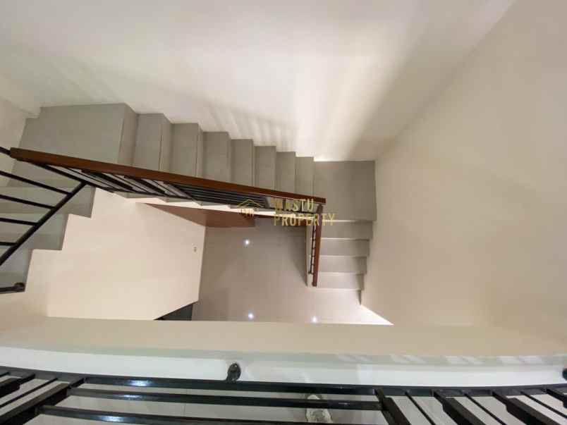 rumah semi villa di maguwoharjo sleman shm