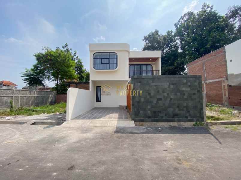 rumah semi villa di maguwoharjo sleman shm