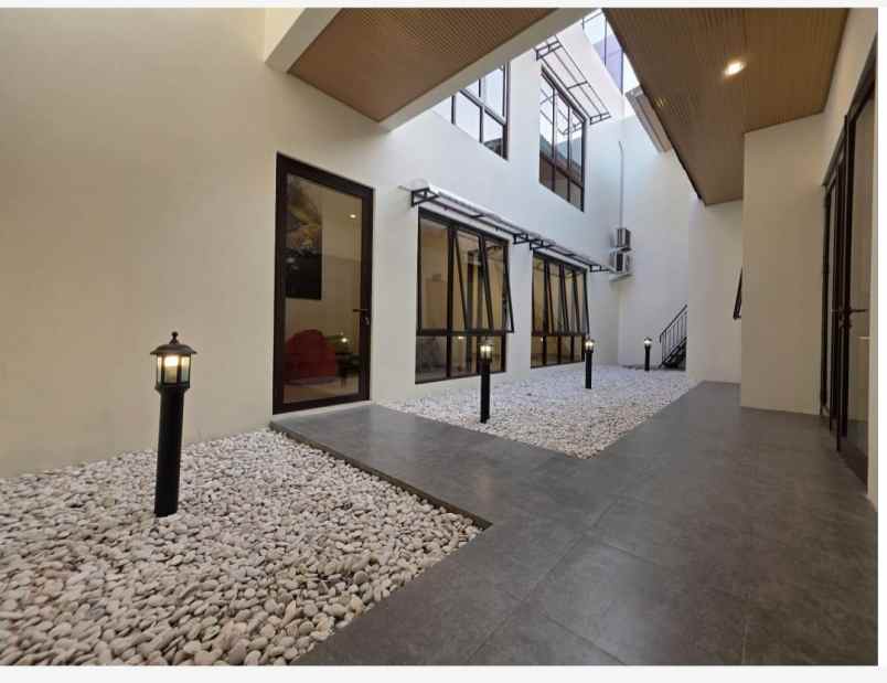 rumah sewa di bsd the icon semi furnish dekat tol aeon