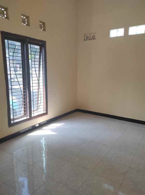 rumah sewa luas di palagan sleman