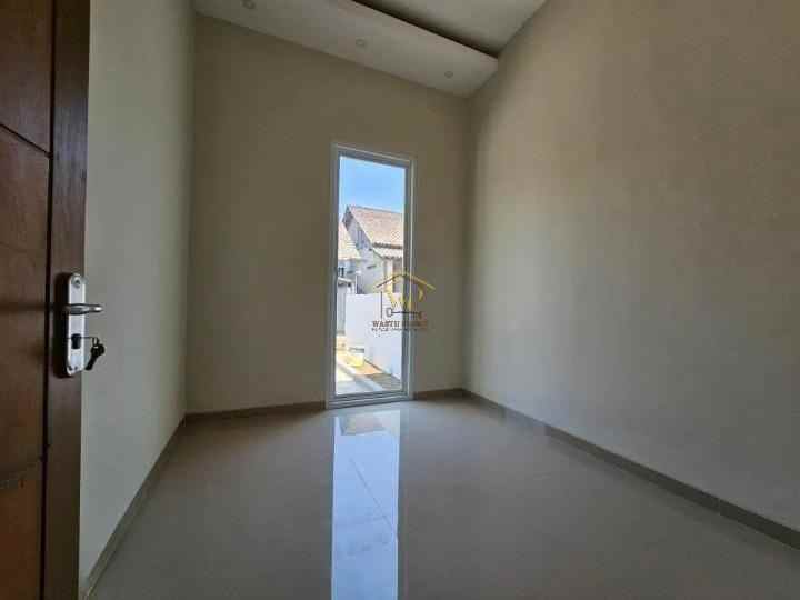 rumah siap huni carport lebar di kalasan sleman