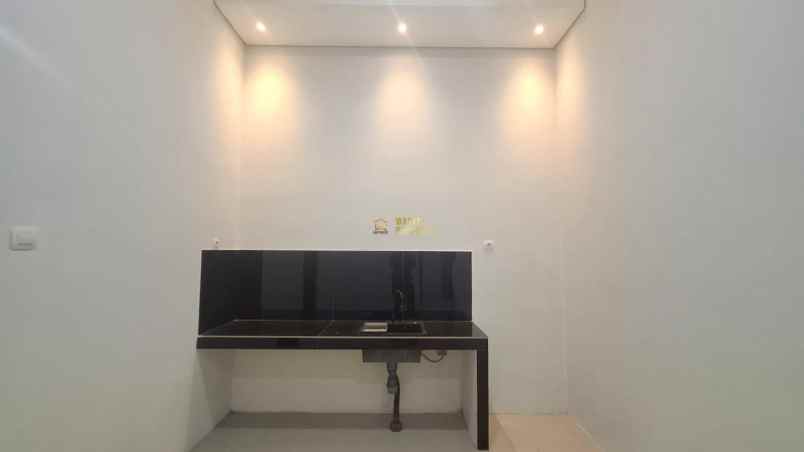 rumah siap huni dekat ring road maguwoharjo