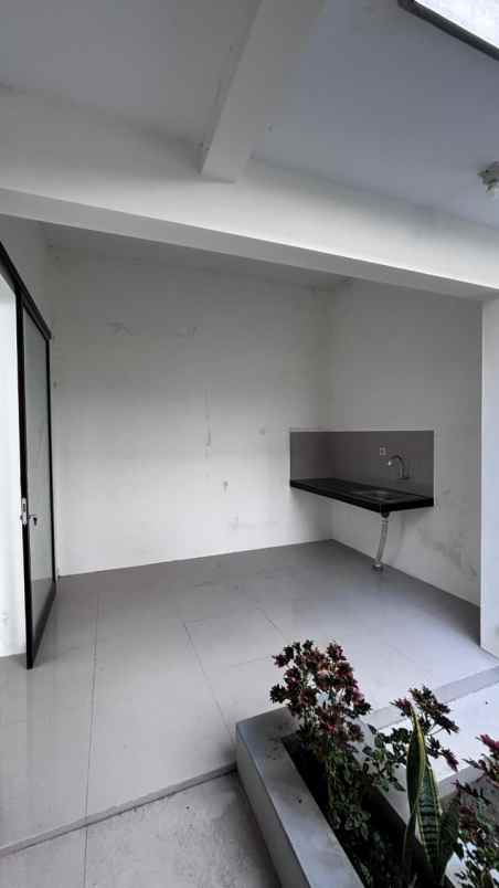 rumah siap huni dengan akses mudah dan suasana tenang