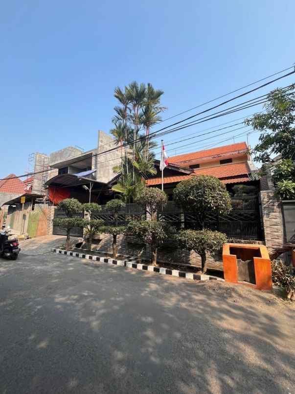 rumah siap huni di perum rungkut asri surabaya timur