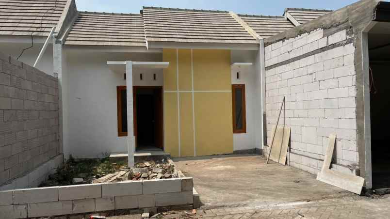 rumah siap huni lokasi perumahan pakis malang