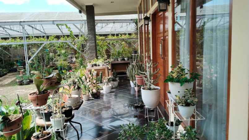 rumah siap huni terawat di soekarno hata kota bandung