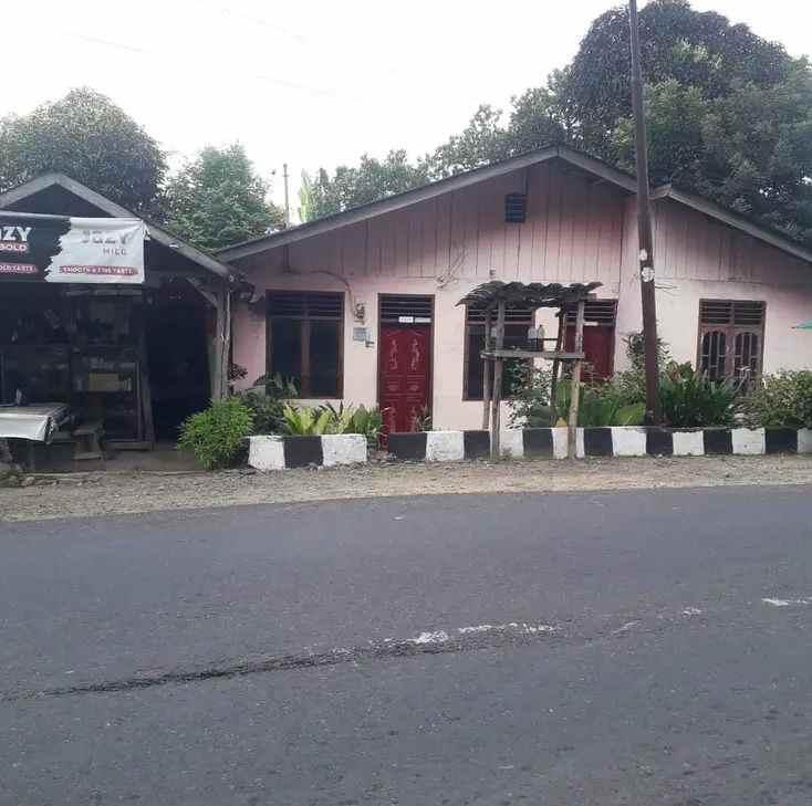 rumah strategis 2 pintu kios dan tanah di sibolga