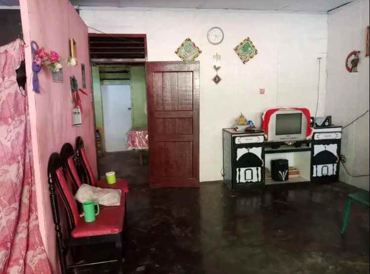 rumah strategis 2 pintu kios dan tanah di sibolga