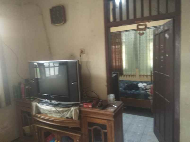 rumah strategis pinggir jln nasional