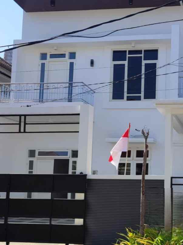 rumah sutorejo prima 4400w