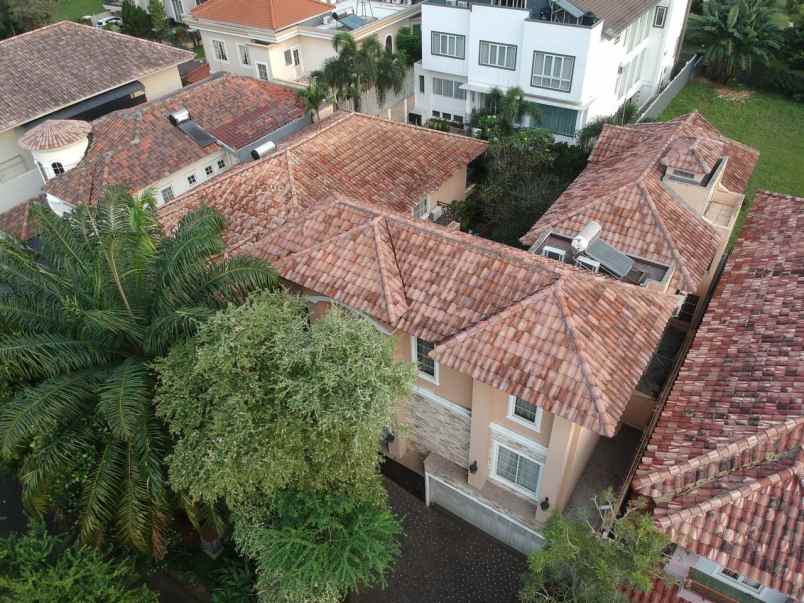 rumah taman beverly golf