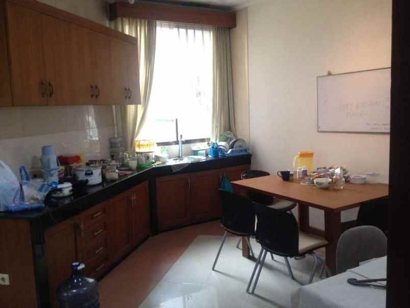 rumah tingkat mewah siap huni