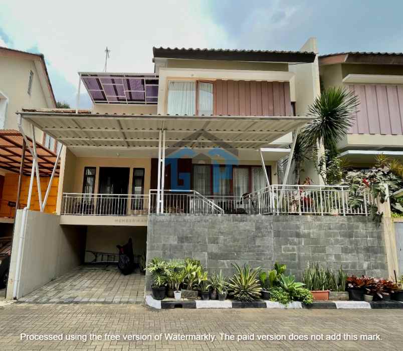 rumah townhouse gegerkalong bandung dekat upi dan pvj