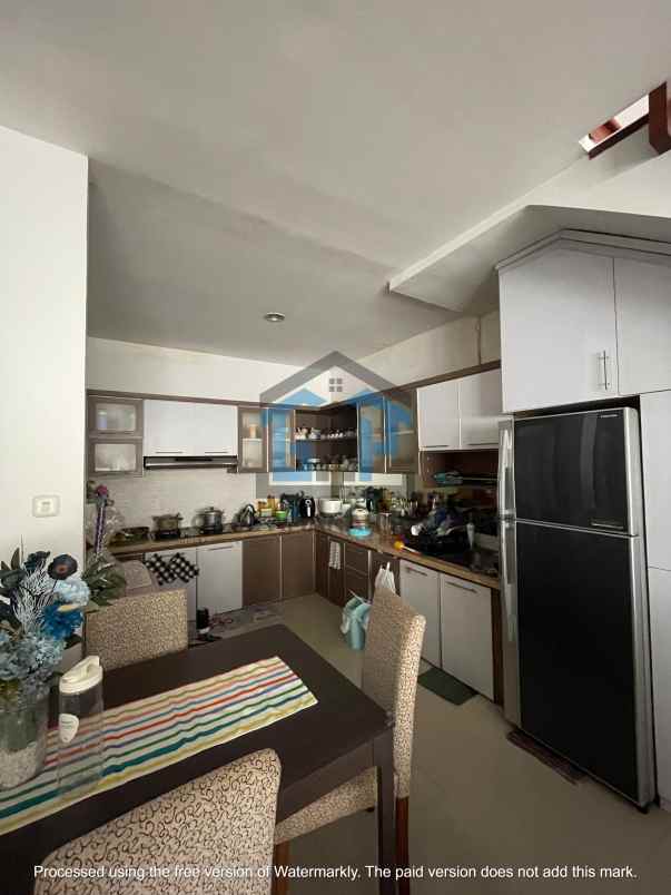 rumah townhouse gegerkalong bandung dekat upi dan pvj