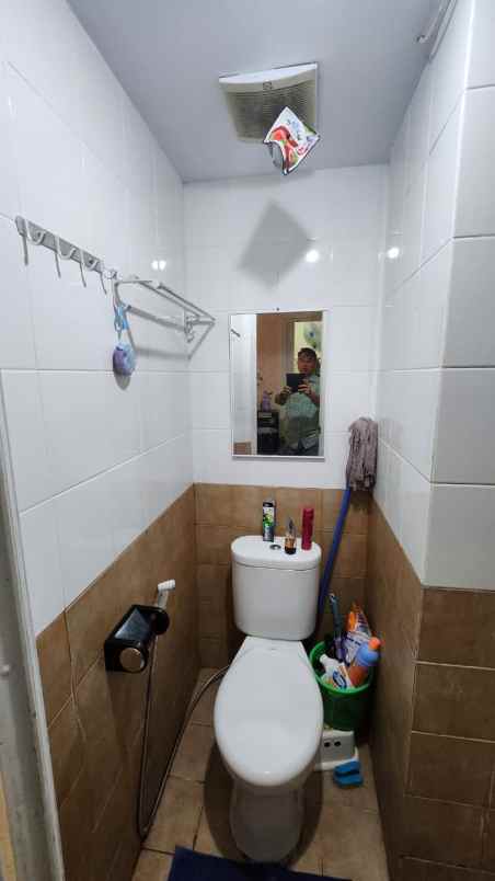 sewa apartemen green pramuka city 2br furnished