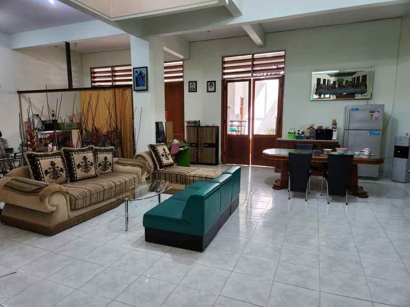 sutorejo surabaya row jalan 15 meter 2 lantai