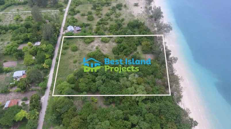 tanah tepi pantai lenang sumba tengah
