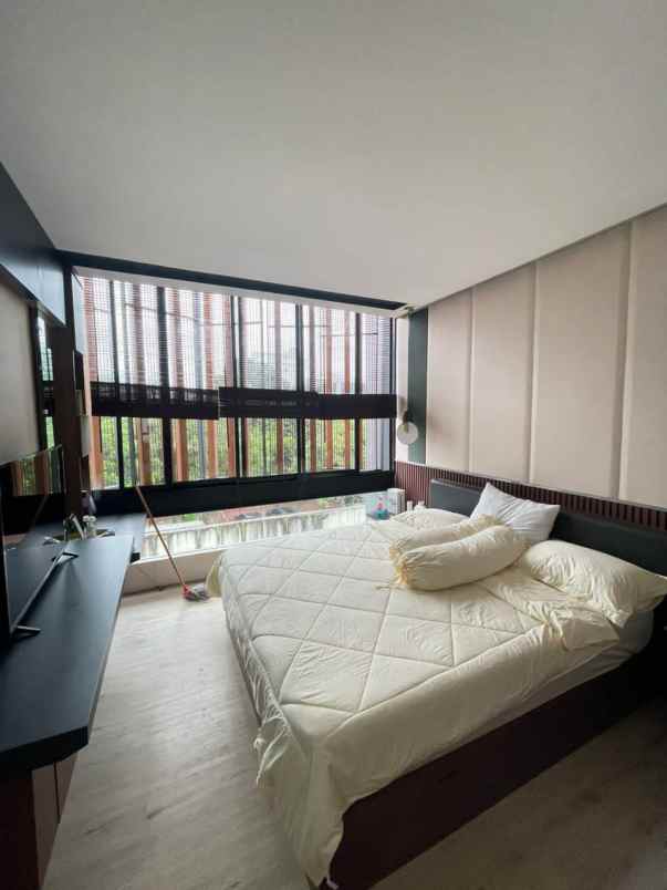 townhouse mewah mampang prapatan jaksel