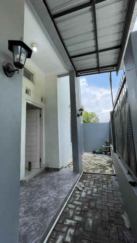 turun harga rumah 2 lantai area lemahdadi bangunjiwo