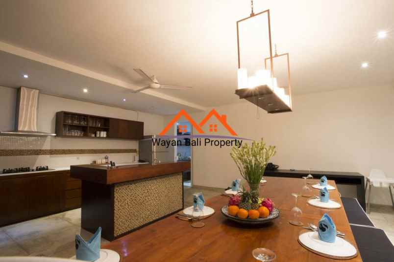 villa jalan bukit permai