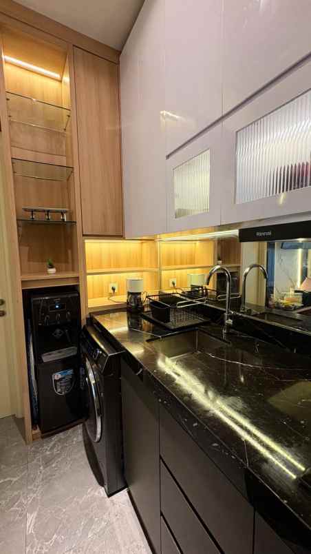 amor fully furnished lantai 21 type br surabaya