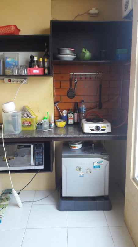 apartemen full furnished 2 br dian regency sukolilo