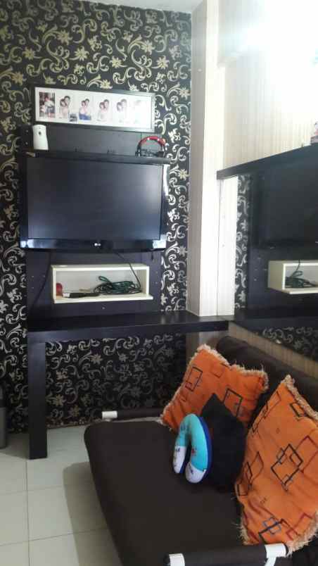 apartemen full furnished 2 br dian regency sukolilo