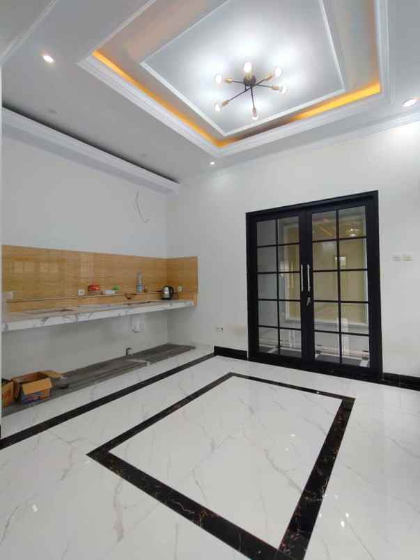 brand new house modern classic di jagakarsa jaksel