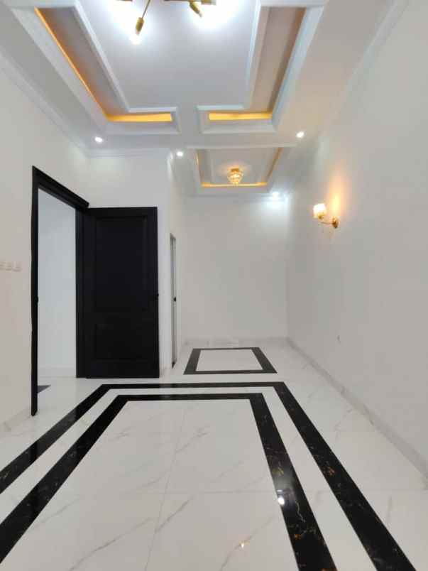 brand new house modern classic di jagakarsa jaksel