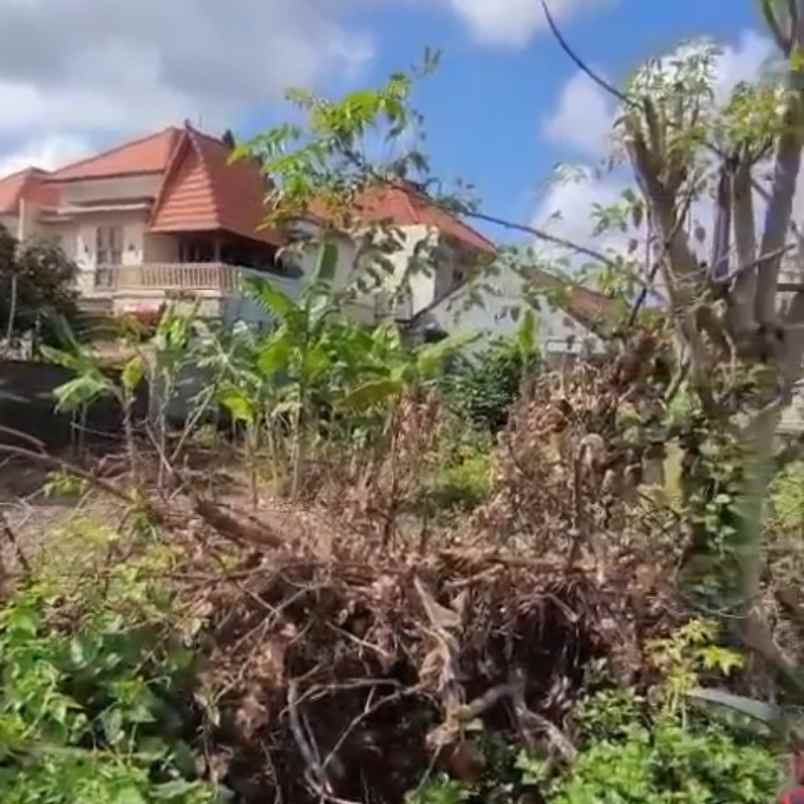 dijual 79 01 are jl astasura vi nangka utara denpasar