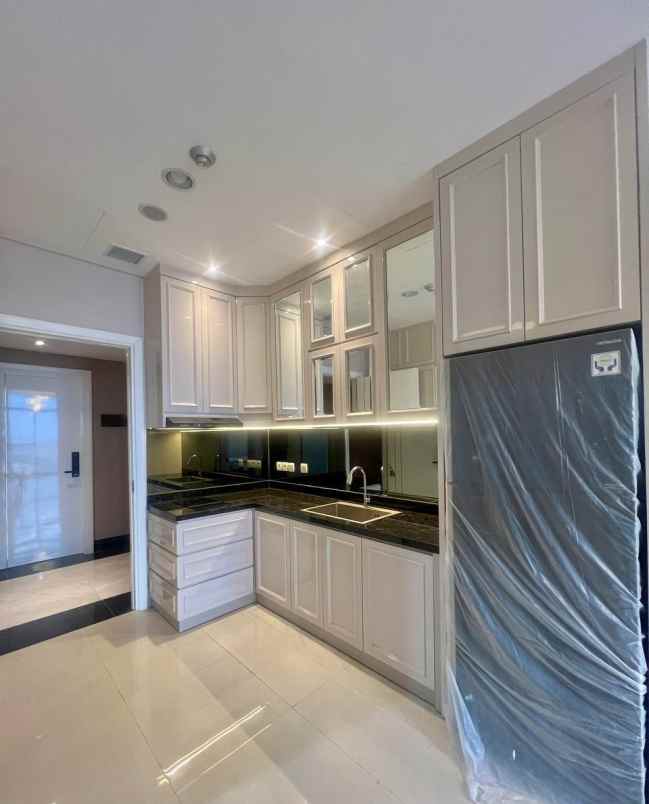 dijual apartemen ciputra world sky residence