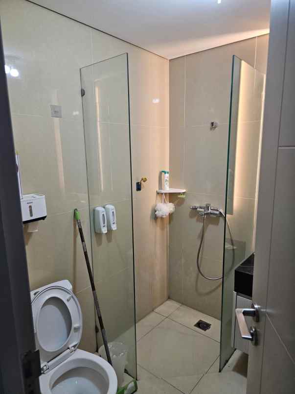 dijual apartemen grand sungkono lagoon surabaya