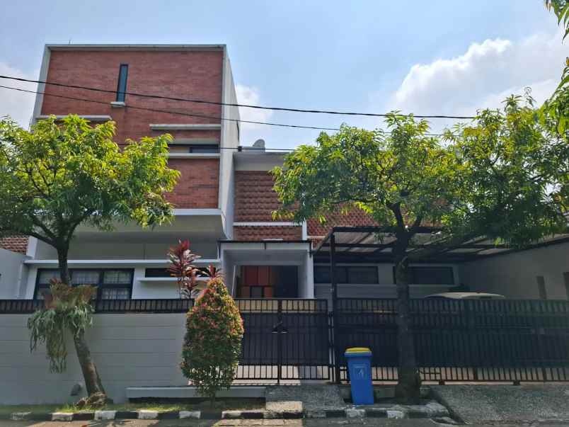 dijual cepat rumah di kemang pratama 1 bekasi