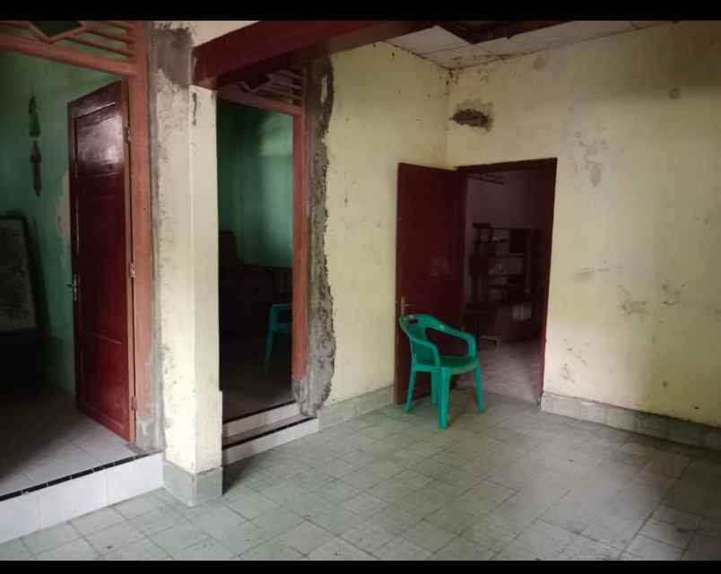 dijual cepat rumah hook strategis pekalongan barat