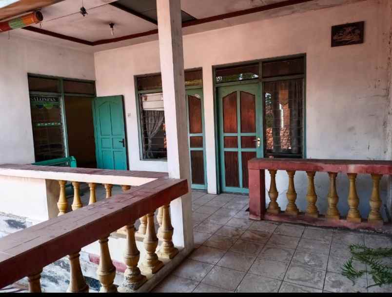 dijual cepat rumah hook strategis pekalongan barat