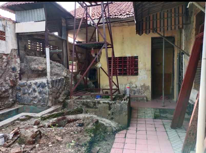 dijual cepat rumah hook strategis pekalongan barat