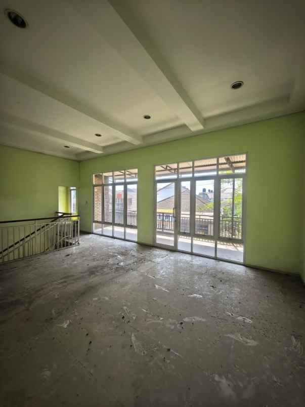 dijual cepat rumah luas 267 m di gunung batu bandung