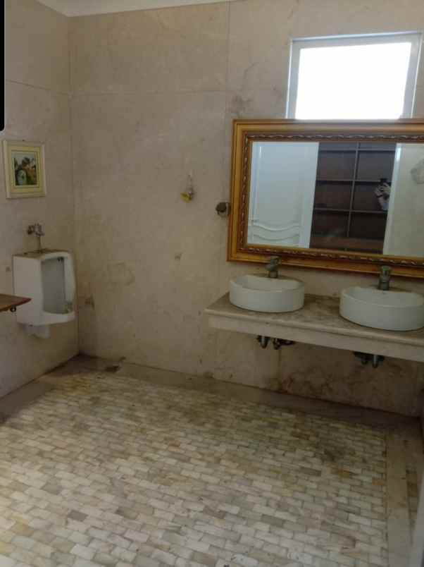 dijual cepat rumah taman beverly golf