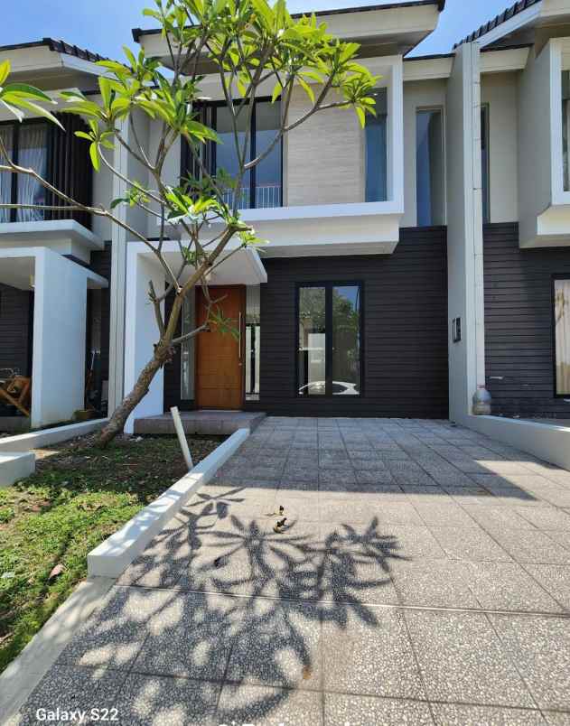 dijual disewakan rumah northwest lake citraland utara