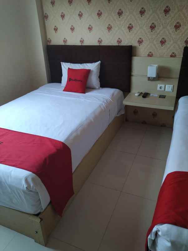 dijual hotel kota mataram lombok nusa
