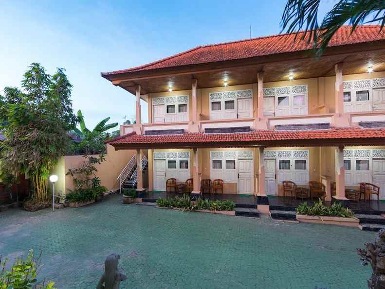 dijual hotel raya uluwatu
