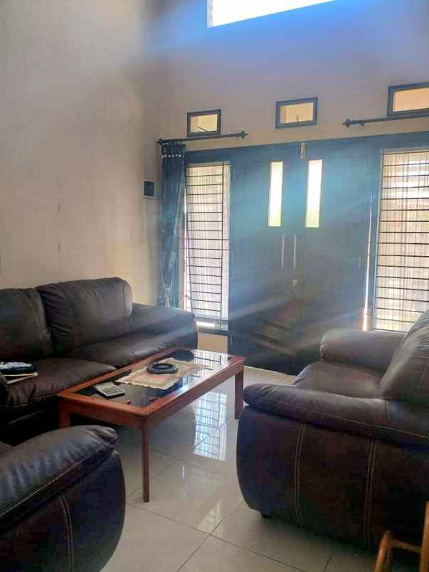 dijual kost cengger ayam