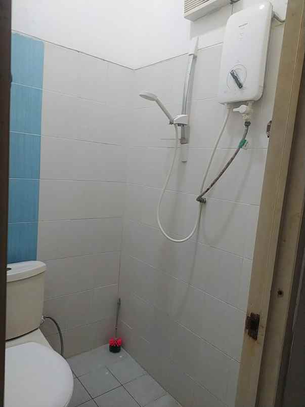 dijual kost grogol selalu full karena sangat strategis