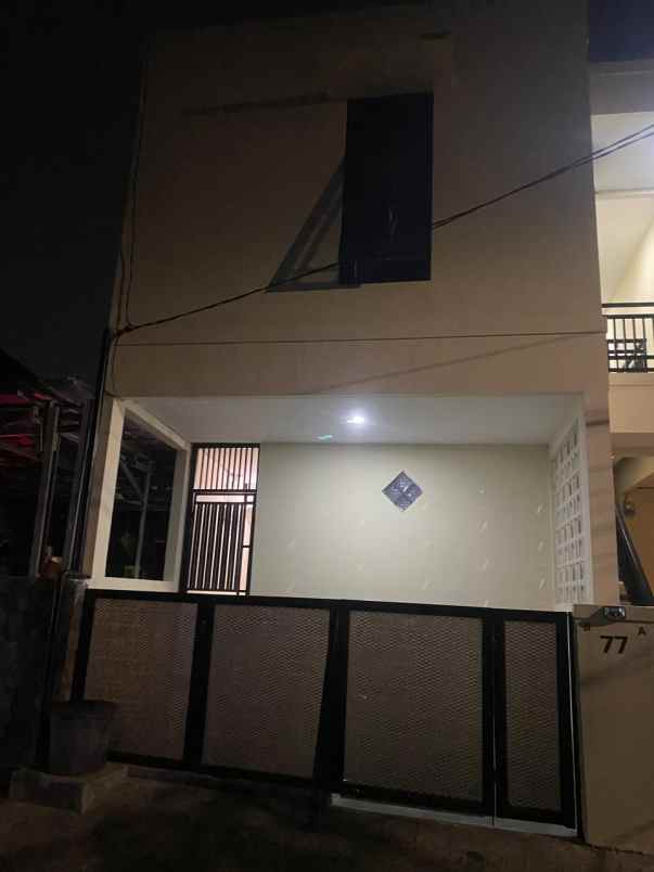 dijual kost kemang