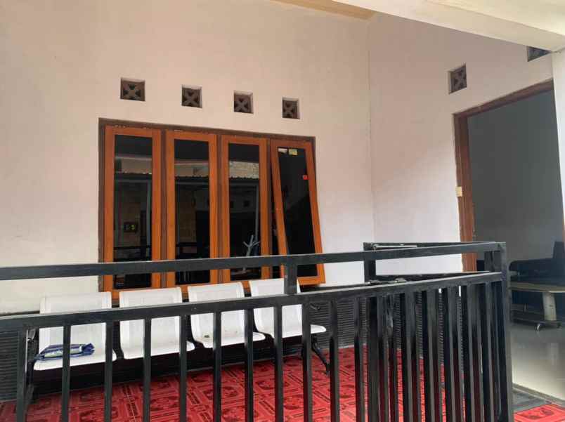 dijual kost puri seturan indah catur