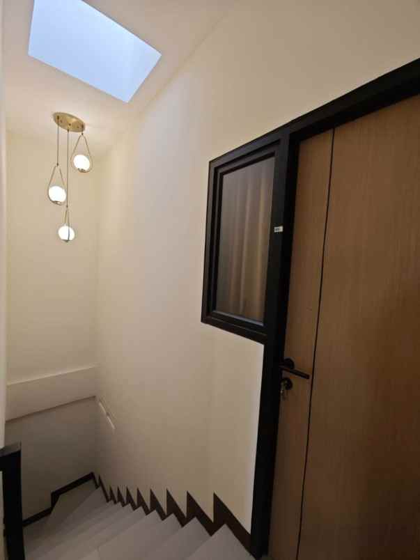 dijual kost tambora jakarta barat